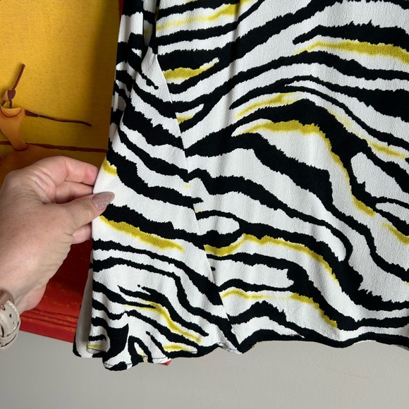 Alythea Zebra Print Blouse - Black, White, Yellow - Picture 5 of 7